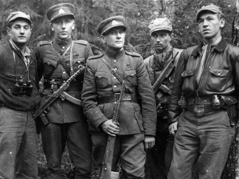 Европейская военная одежда после 2-й мировой войны