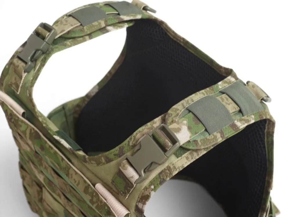 Тактический жилет для бронепластин Ricas Compact Warrior Assault Systems