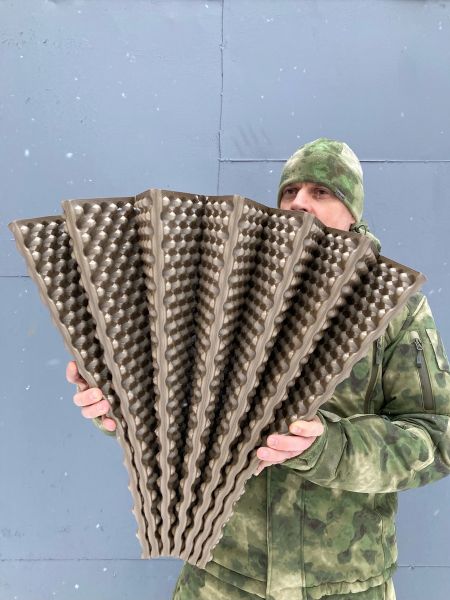 На чем спать в походе: сравниваем традиционные и современные решения