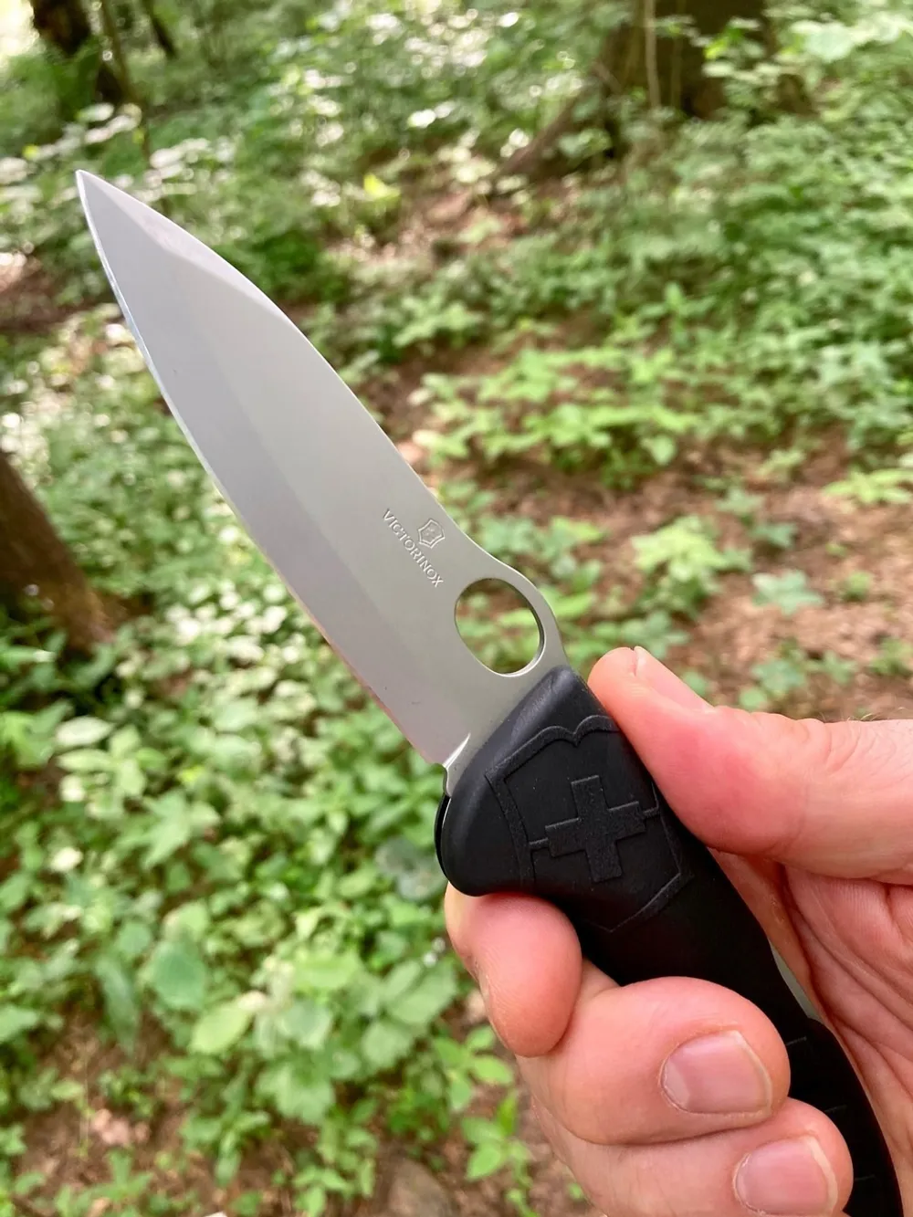Складной нож Victorinox Hunter Pro M 136 мм — подойдет для рыбалки, охоты, туризма и путешествий