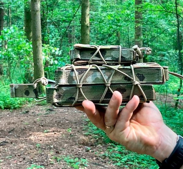 Обзор подсумка для 2-х магазинов АК: защита и быстрый доступ в одном решении