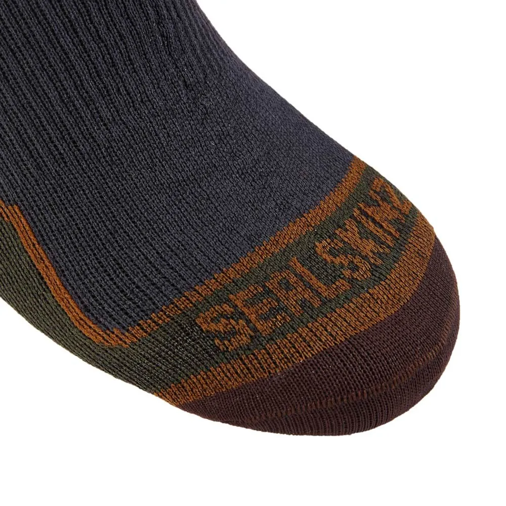 Непромокаемые носки Walking SealSkinz