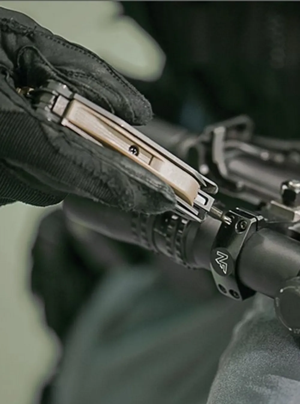 Мультитул Leatherman MUT EOD
