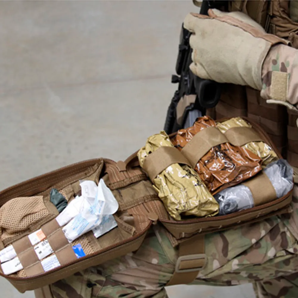 Тактический набедренныйподсумок с медицинским комплектом Tactical Medical Solutions