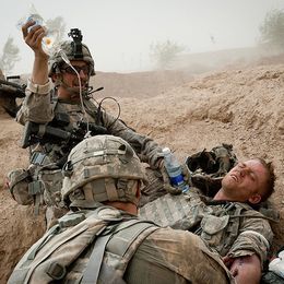 Травмы глаз | Снаряжение и средства для диагностирования и действий по диагнозу военного медика