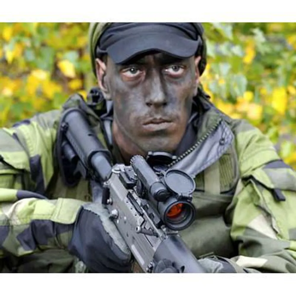 Коллиматорный прицел закрытого типа Aimpoint CompM4s 2 MOA (QRP2 Complete)