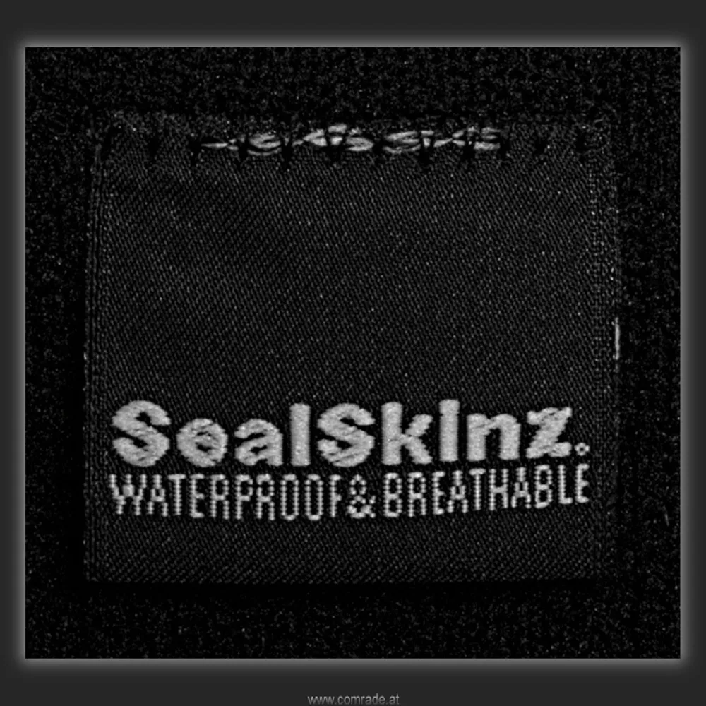 Трекинговые непромокаемые носки Trekking Socks Sealskinz